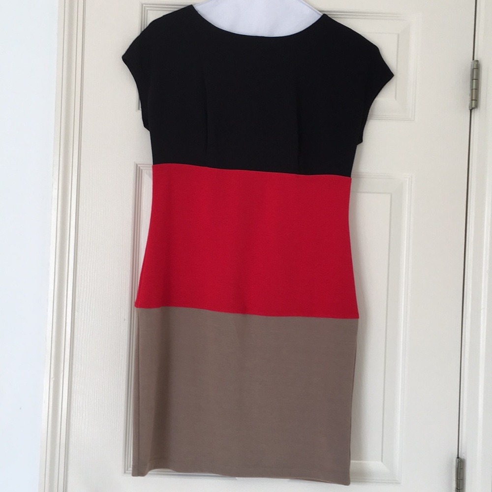 Color block dress. Size 8